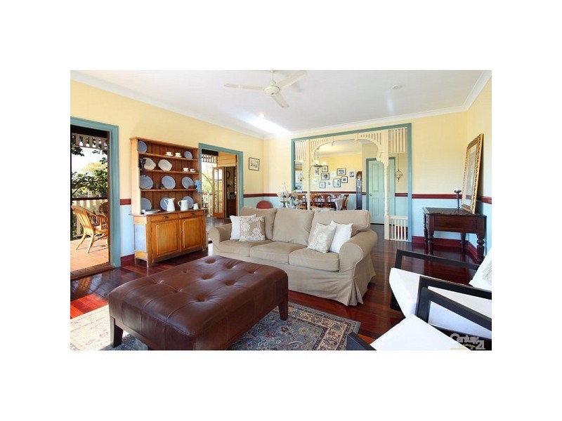 98 Grafton Street, Windsor QLD 4030