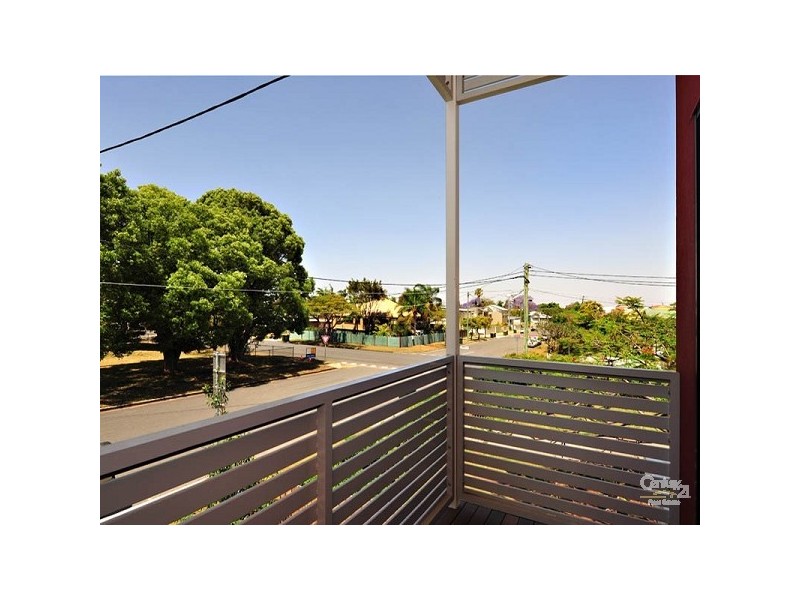 2/24 Windsor Street, Hamilton QLD 4007