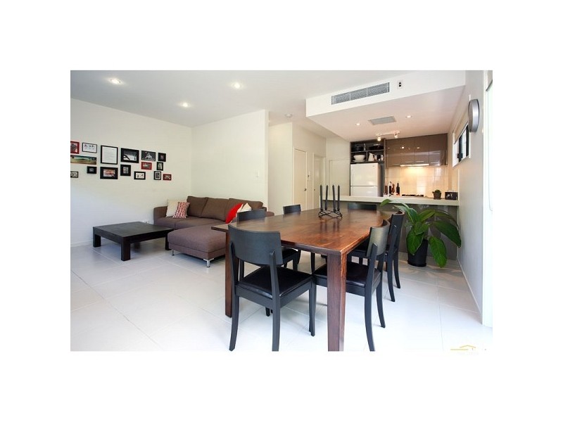 1/24 Windsor Street, Hamilton QLD 4007