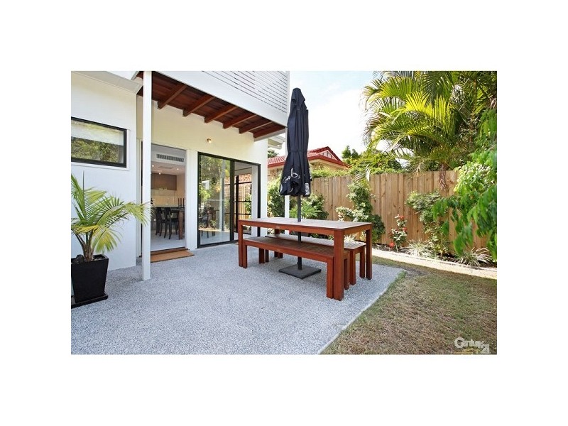 1/24 Windsor Street, Hamilton QLD 4007