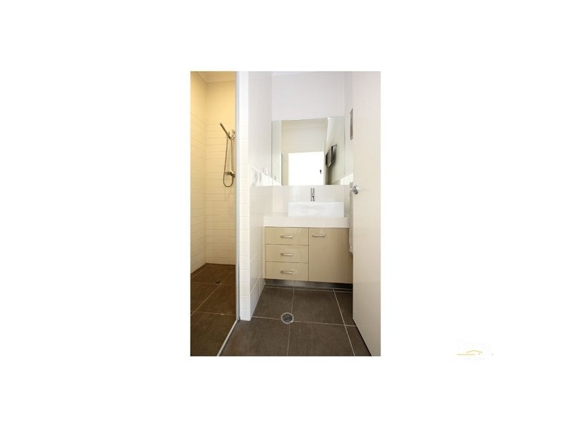 1/24 Windsor Street, Hamilton QLD 4007