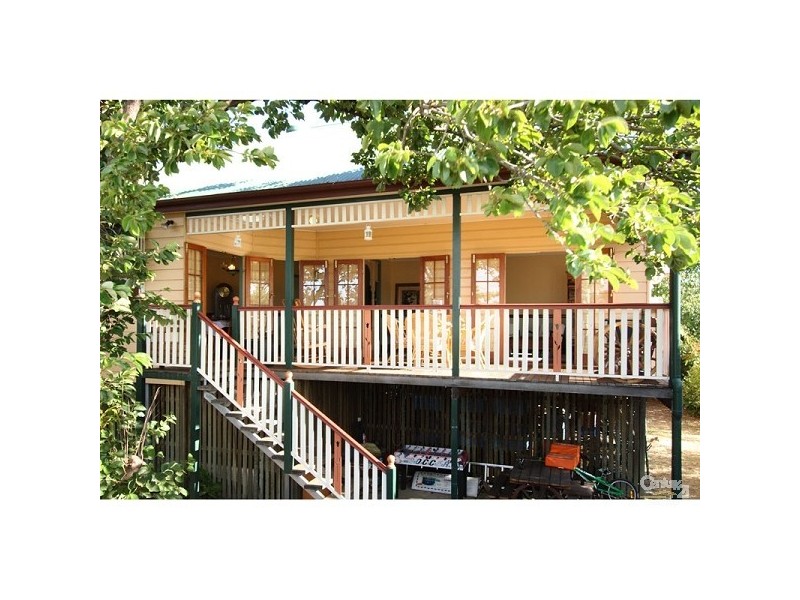 98 Grafton Street, Windsor QLD 4030