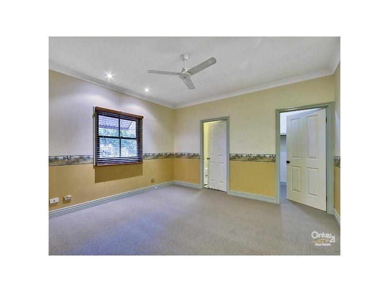 98 Grafton Street, Windsor QLD 4030