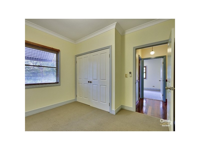 98 Grafton Street, Windsor QLD 4030