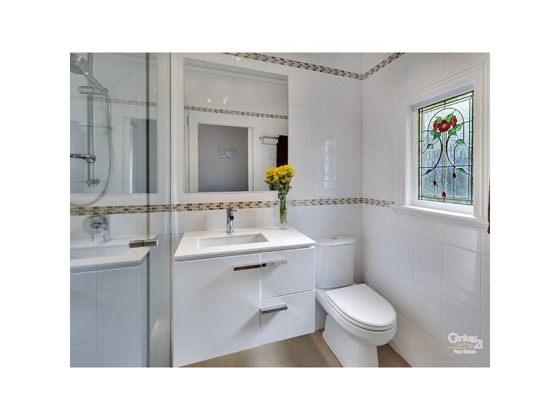 11 Fagan Road, Herston QLD 4006