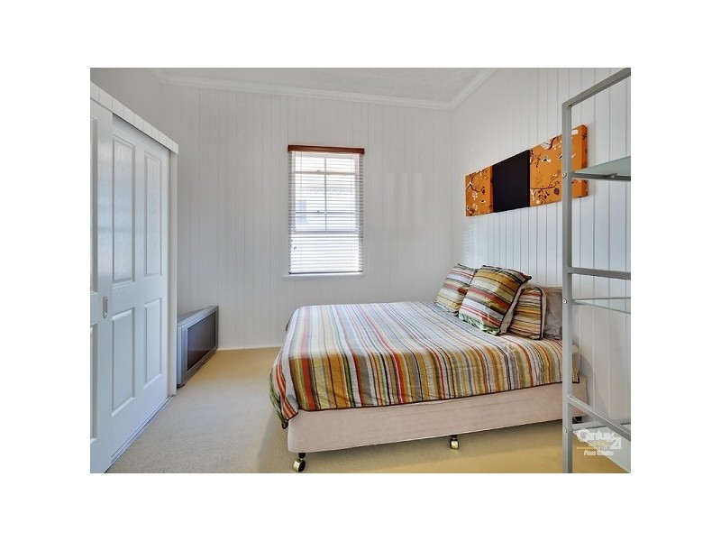 11 Fagan Road, Herston QLD 4006