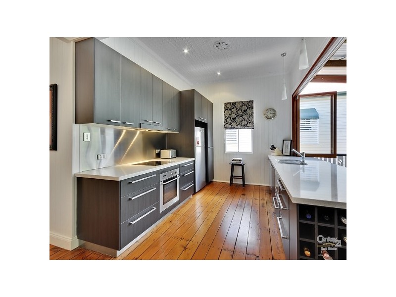 11 Fagan Road, Herston QLD 4006