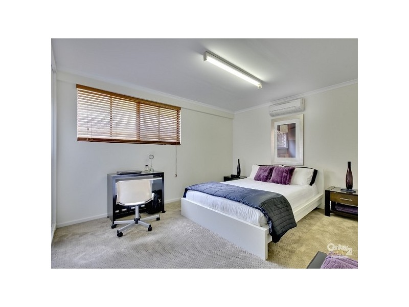 25 Syma Street, Chermside West QLD 4032