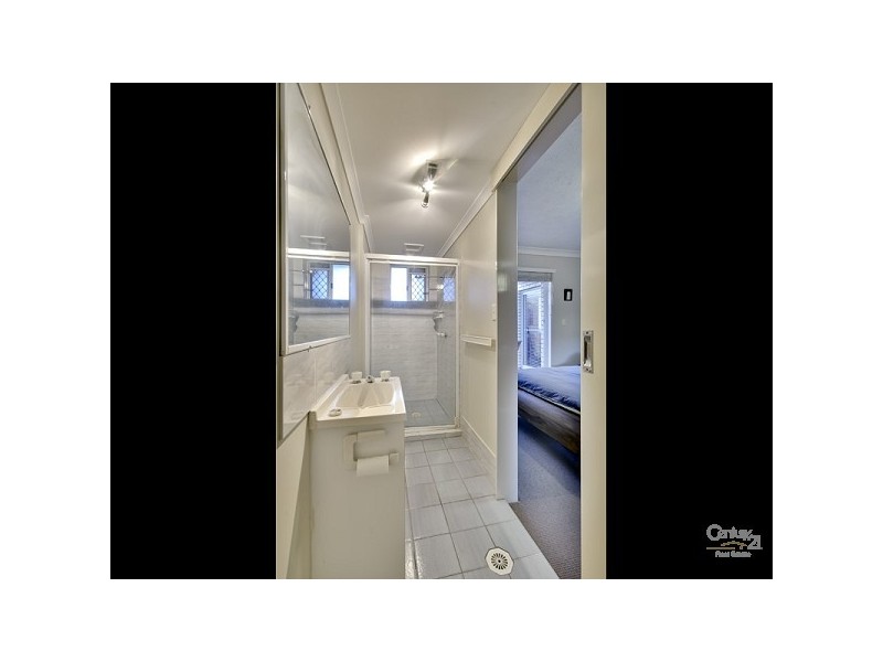 1/42 Whytecliffe St, Albion QLD 4010