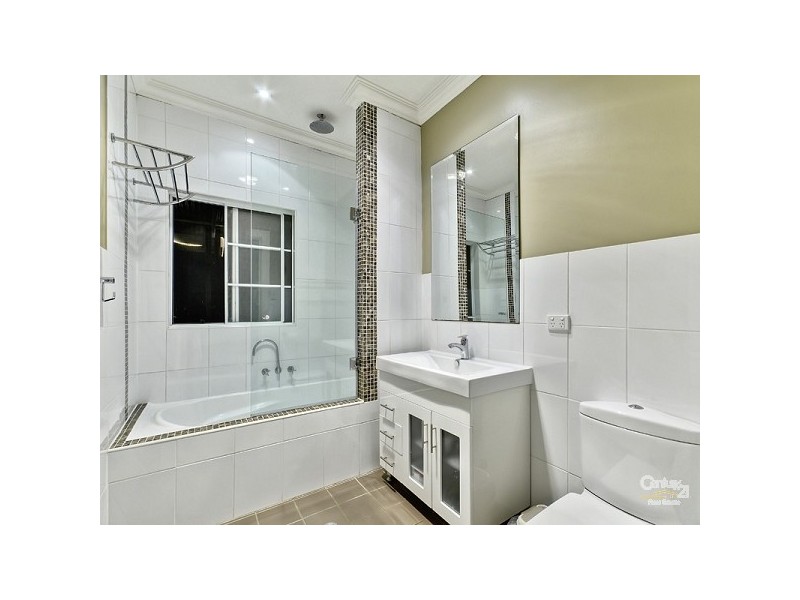 250 Rode Road, Wavell Heights QLD 4012