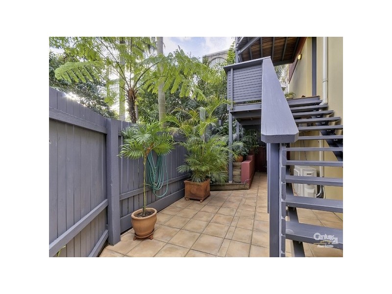 1/26 Whytecliffe Street, Albion QLD 4010