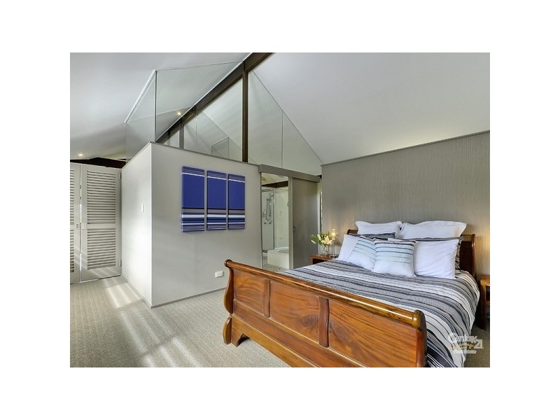 21 Eddowes Street, Kedron QLD 4031