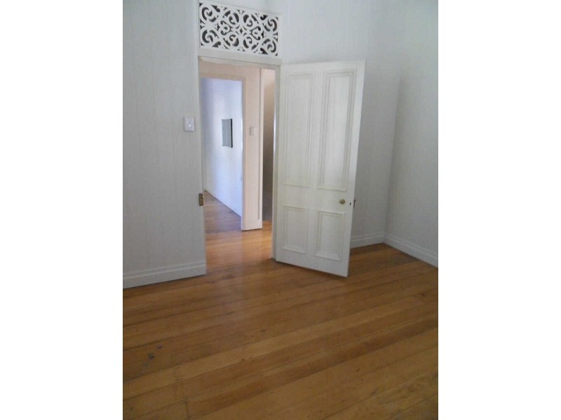 46  Oxford Street, Hamilton QLD 4007