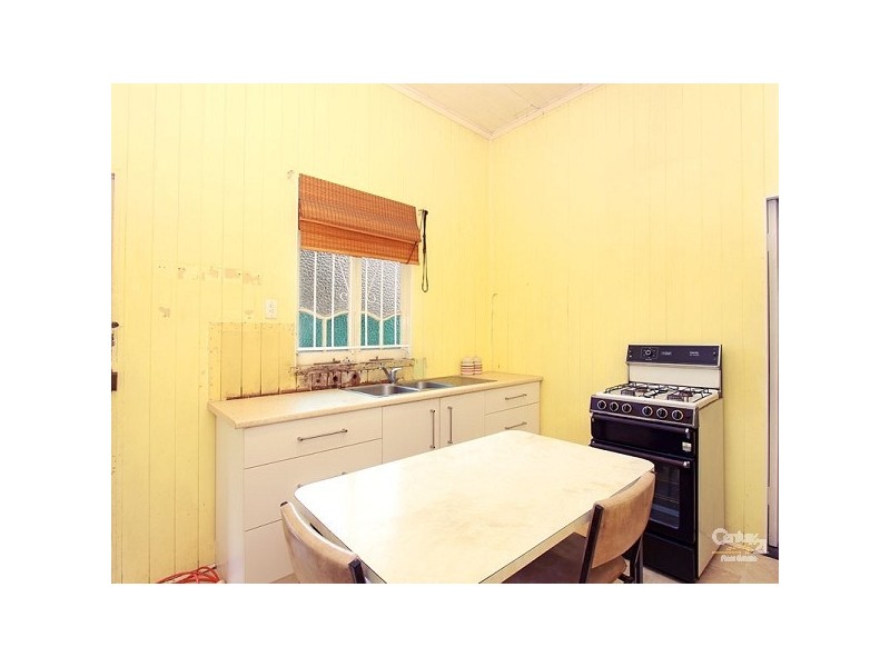 37 Lasseter Street, Kedron QLD 4031