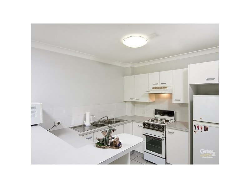 8/42 Swan Street, Gordon Park QLD 4031