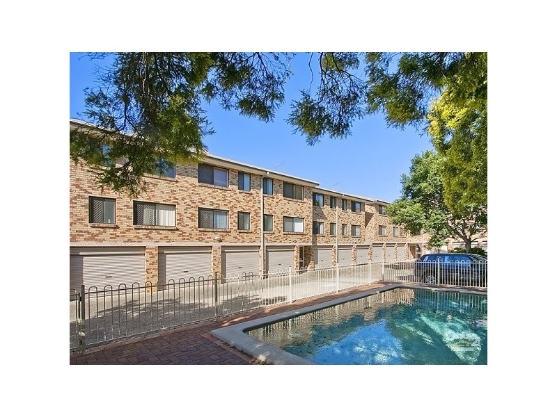 8/42 Swan Street, Gordon Park QLD 4031