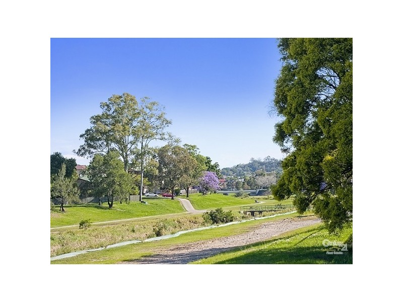 8/42 Swan Street, Gordon Park QLD 4031