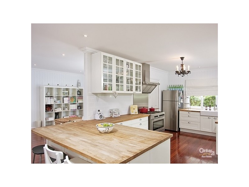 4 Warril Street, Wavell Heights QLD 4012