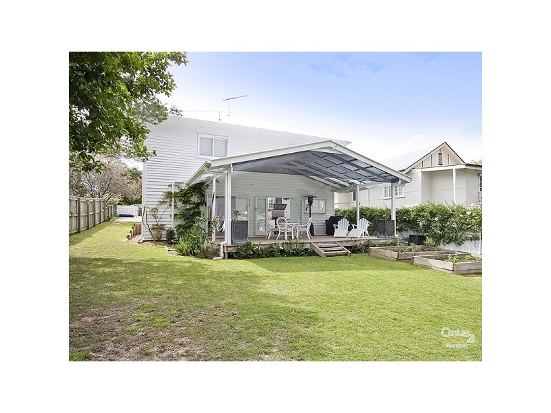 4 Warril Street, Wavell Heights QLD 4012
