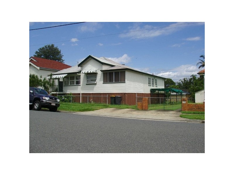 12  Hunt Street, Hamilton QLD 4007