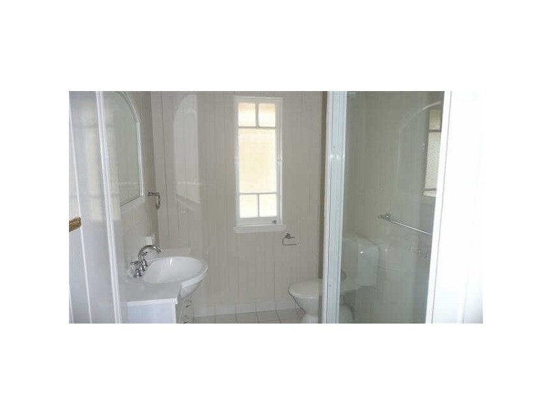 98  Kedron Park Road, Wooloowin QLD 4030