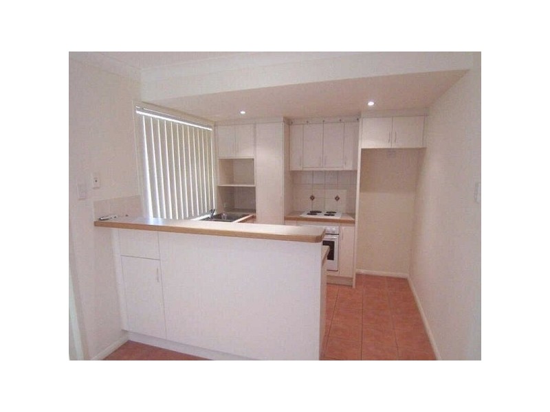 4/12  Greenbank Street, Chermside QLD 4032