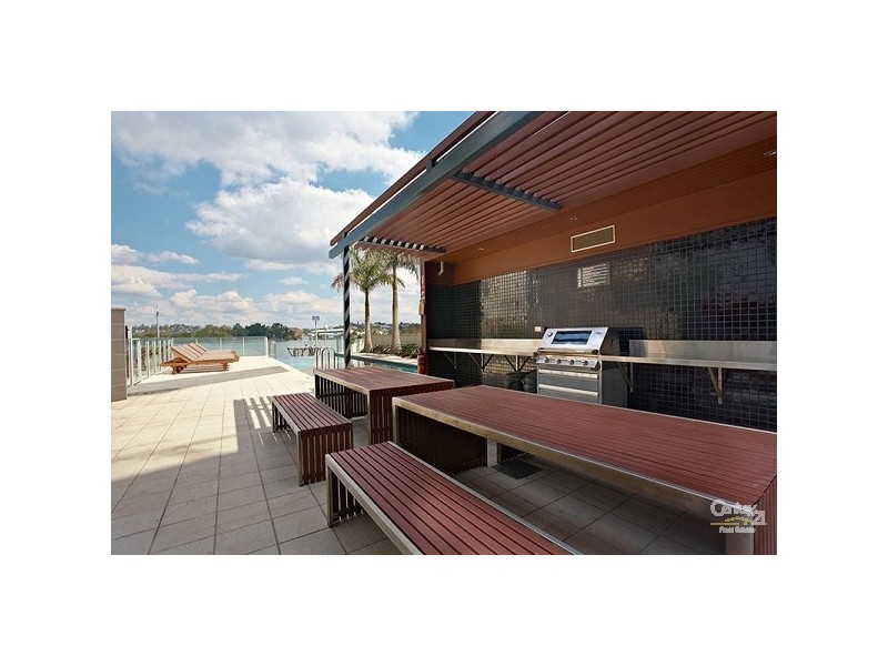 144/37 Harbour Road, Hamilton QLD 4007