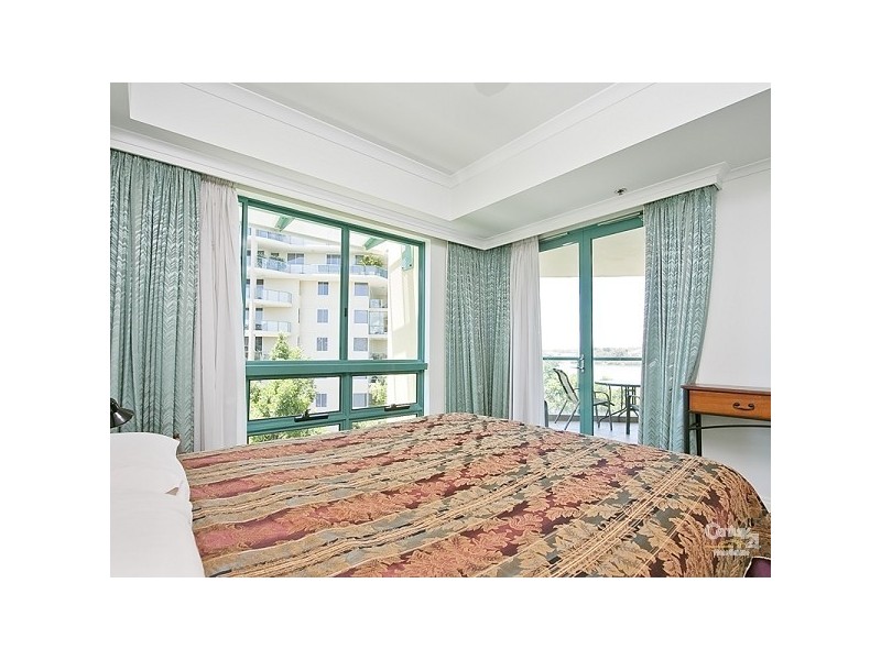 15/11 Harbour Road, Hamilton QLD 4007
