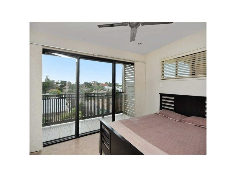4/56  Montpelier Street, Clayfield QLD 4011