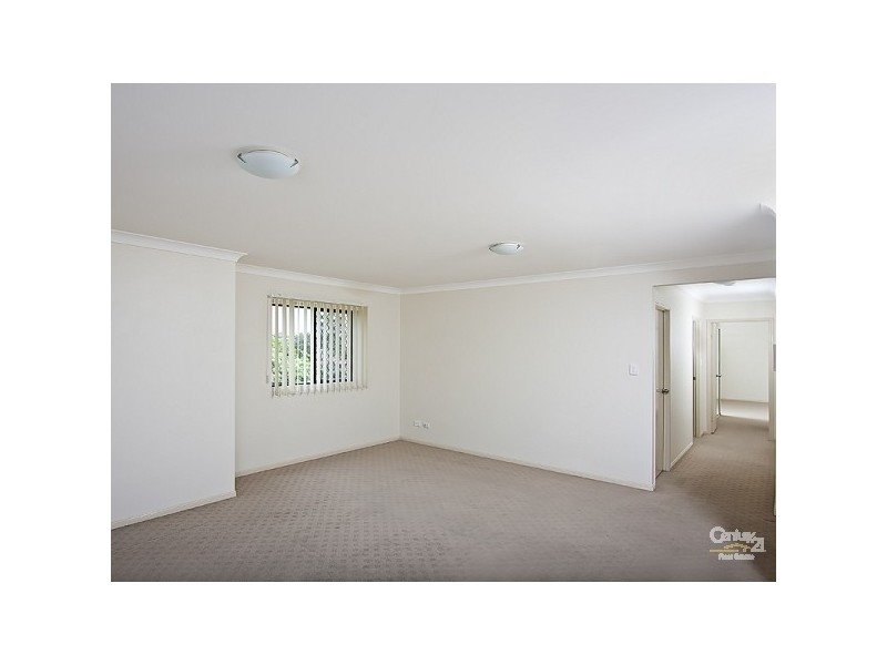 9/11 London Street, Nundah QLD 4012