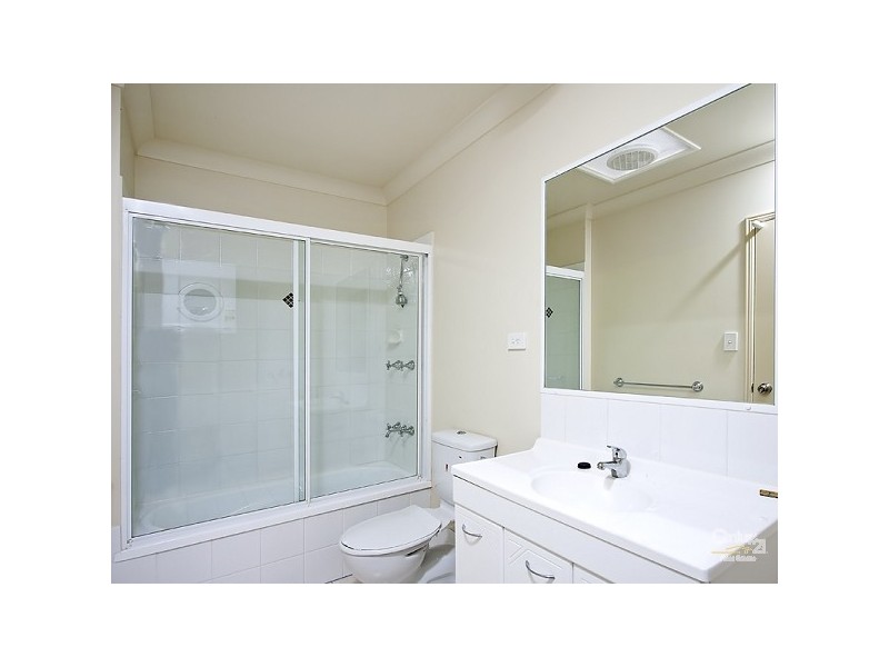 9/11 London Street, Nundah QLD 4012