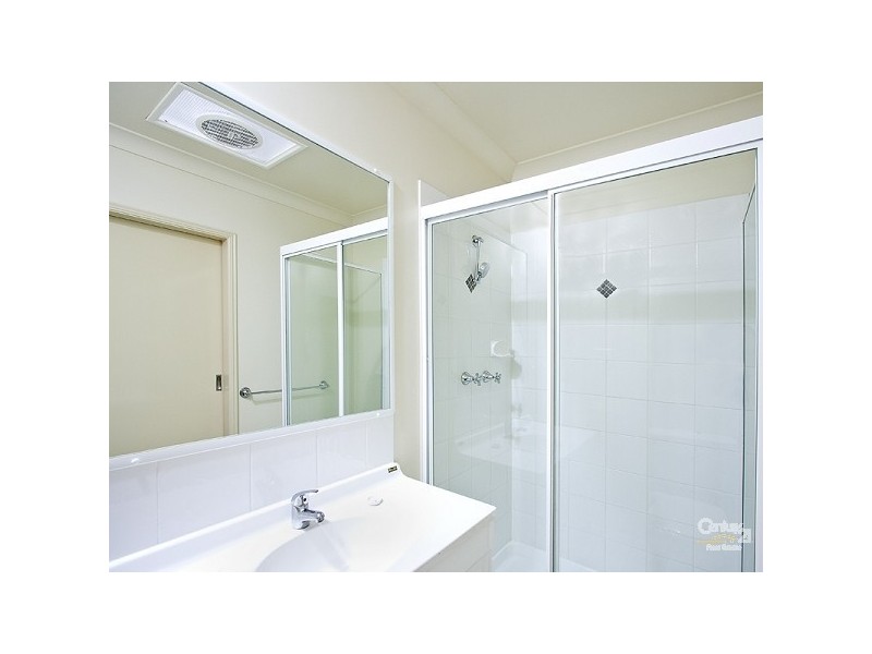 9/11 London Street, Nundah QLD 4012