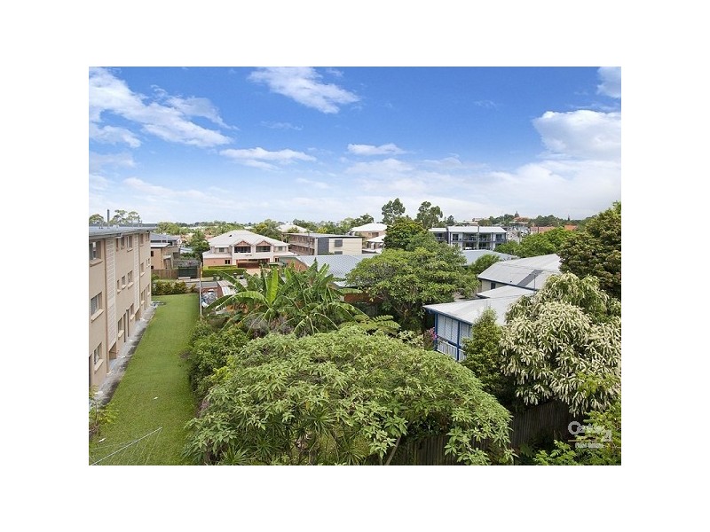 9/11 London Street, Nundah QLD 4012