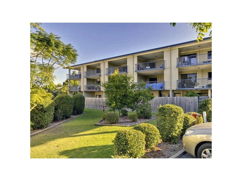 9/11  London St, Nundah QLD 4012
