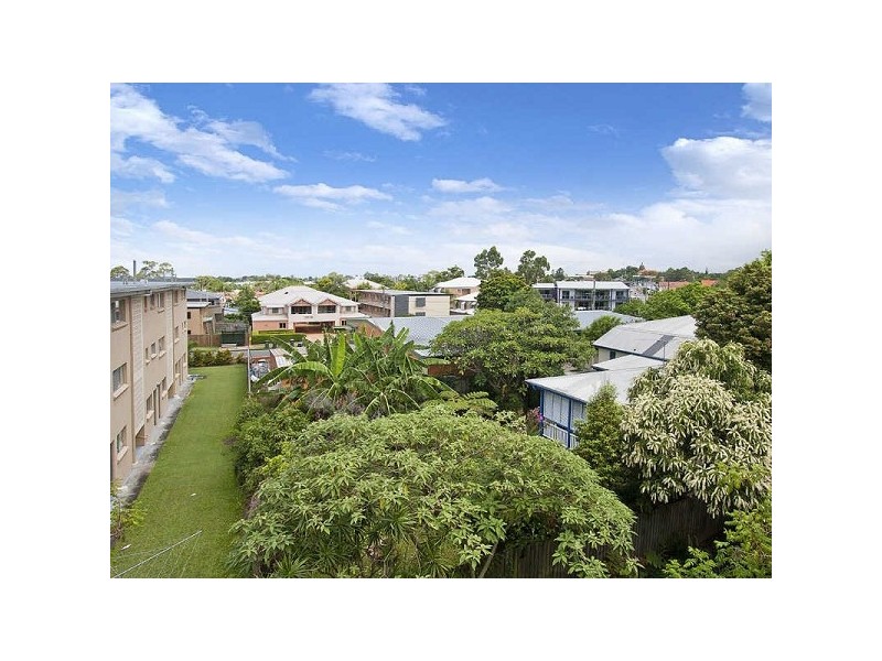 9/11  London St, Nundah QLD 4012