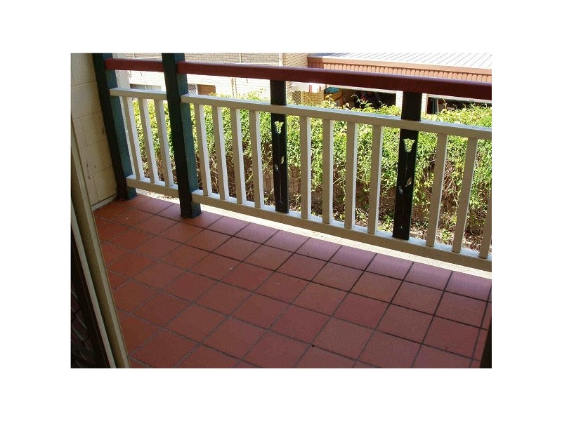 4/42  Surrey Street, Nundah QLD 4012