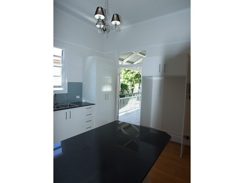 30 Thorrold Street, Wooloowin QLD 4030