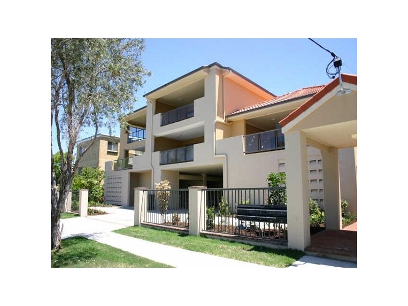 7/26-30  Balowrie Street, Hamilton QLD 4007
