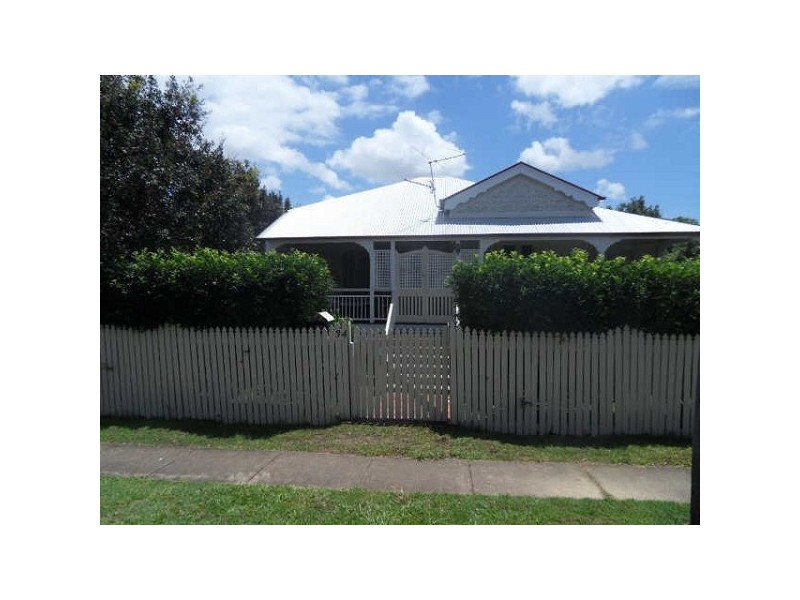 34  Barlow Street, Clayfield QLD 4011