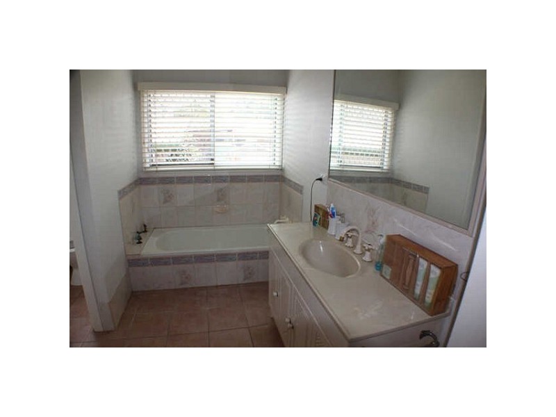 112  O’Quinn Street, Nudgee Beach QLD 4014