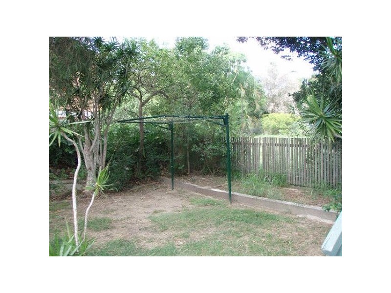 20  Lodge Road, Wooloowin QLD 4030