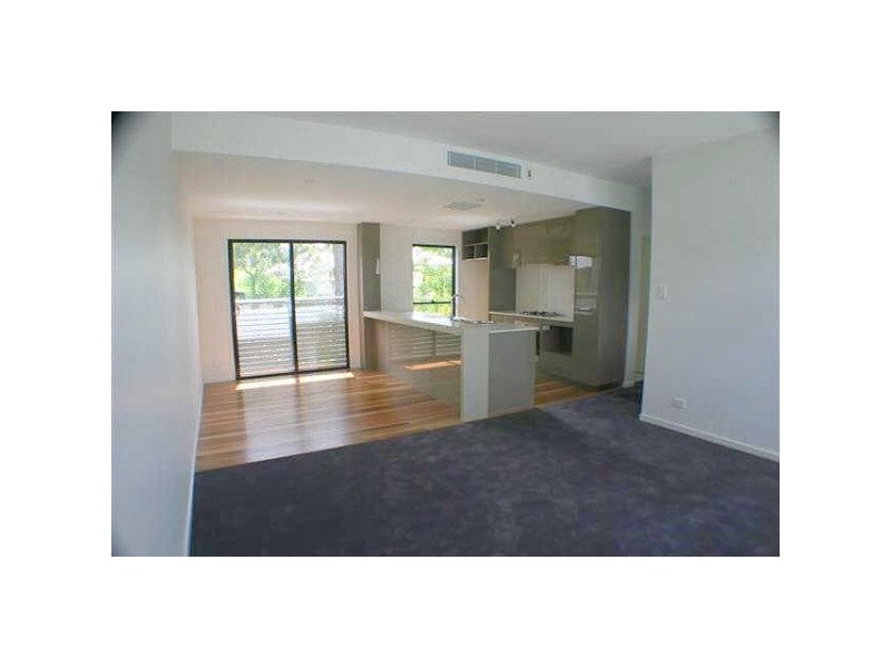 3/24  Windsor Street, Hamilton QLD 4007