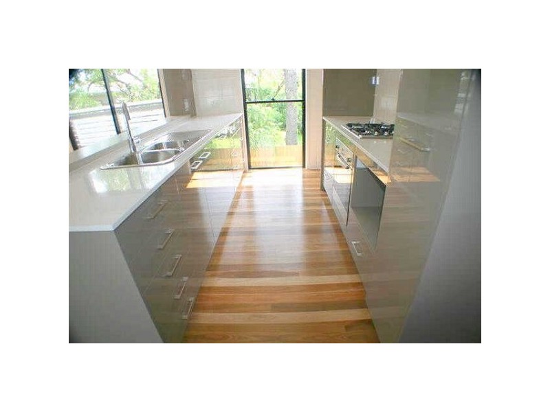 3/24  Windsor Street, Hamilton QLD 4007