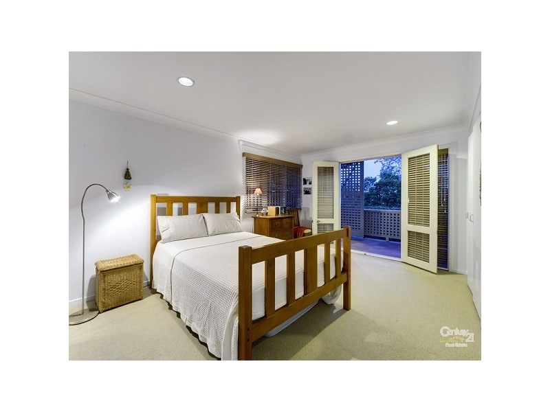 9 Mackay Street, Windsor QLD 4030