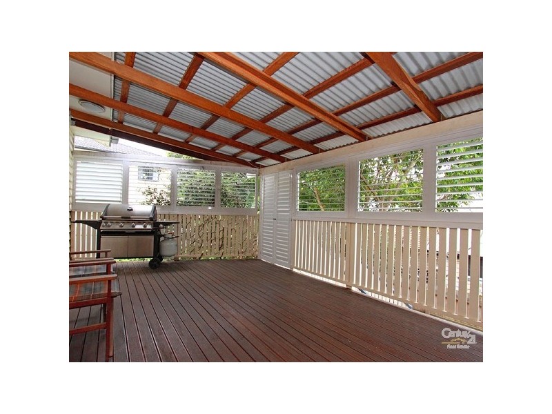 4 Stuckey Street, Clayfield QLD 4011