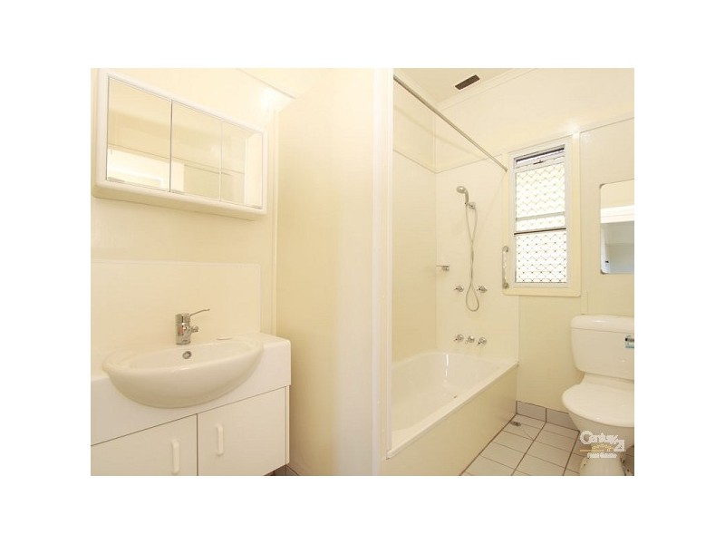 4 Berpi Street, Stafford QLD 4053