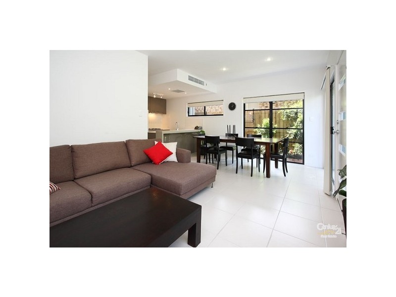 1/24 Windsor Street, Hamilton QLD 4007