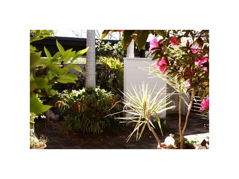 4 Jippi Avenue, Southport QLD 4215