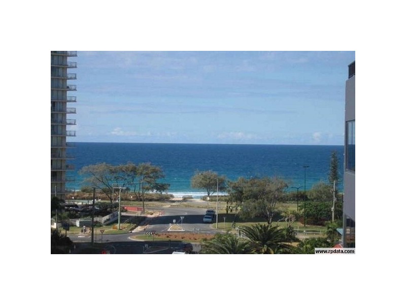 7/20 Queensland Avenue, Broadbeach QLD 4218