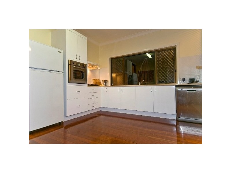 2/5B Tweed Street, Southport QLD 4215